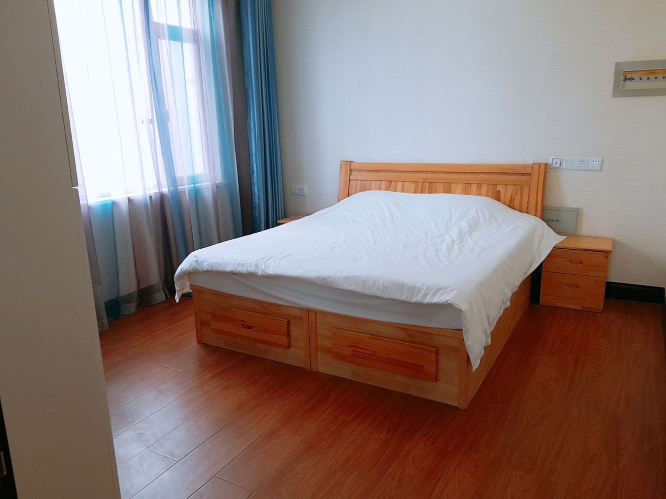 威海居家房屋公寓(2号店)
