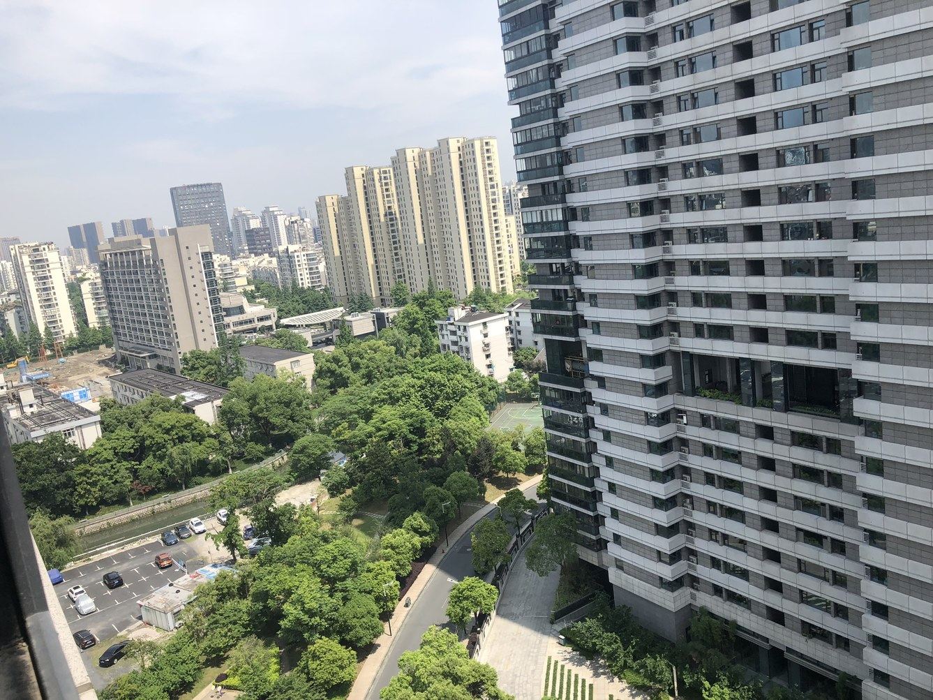杭州洋洋妈咪潘彩霞公寓(华浙·银马公园分店)
