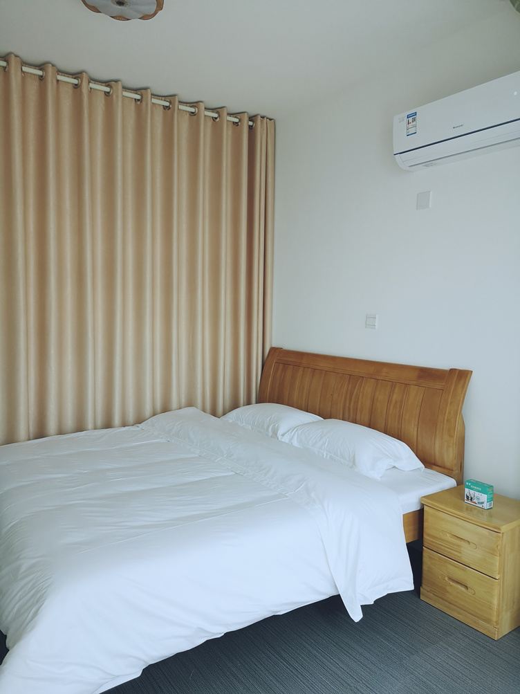 时光三室一厅套房