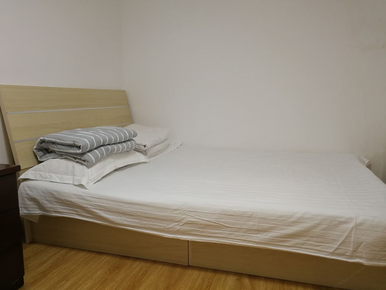 精装一室一厅套房