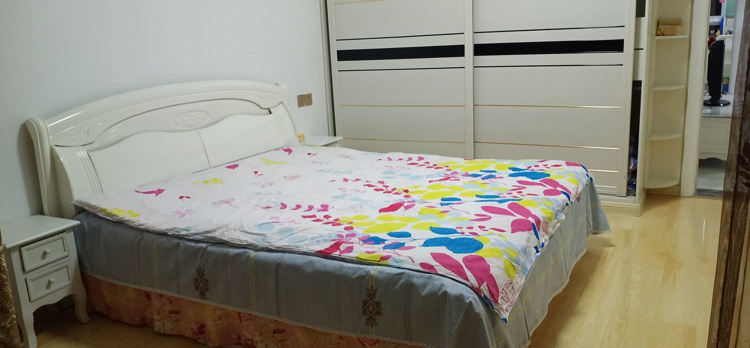 精装三室一厅套房