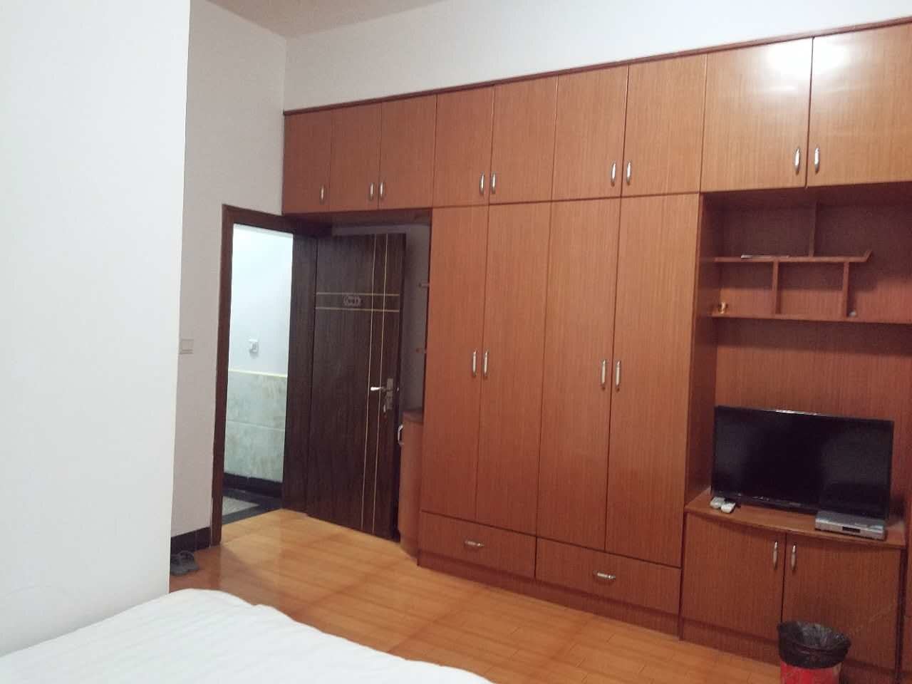 大床房(无窗)