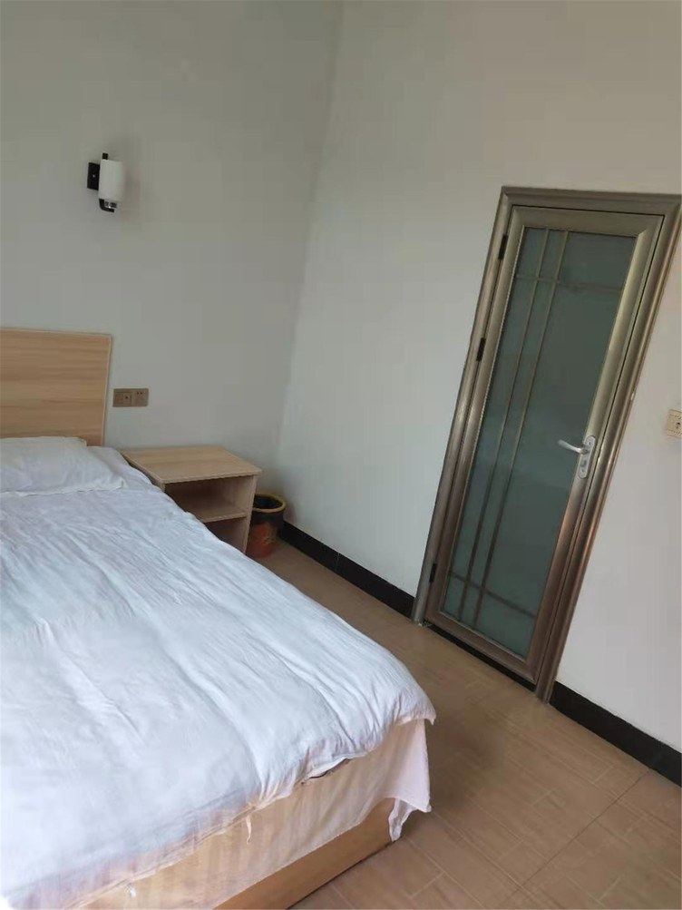 舒适大床房