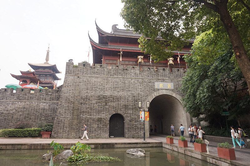忆栈小筑公寓(杭州惠民路店)