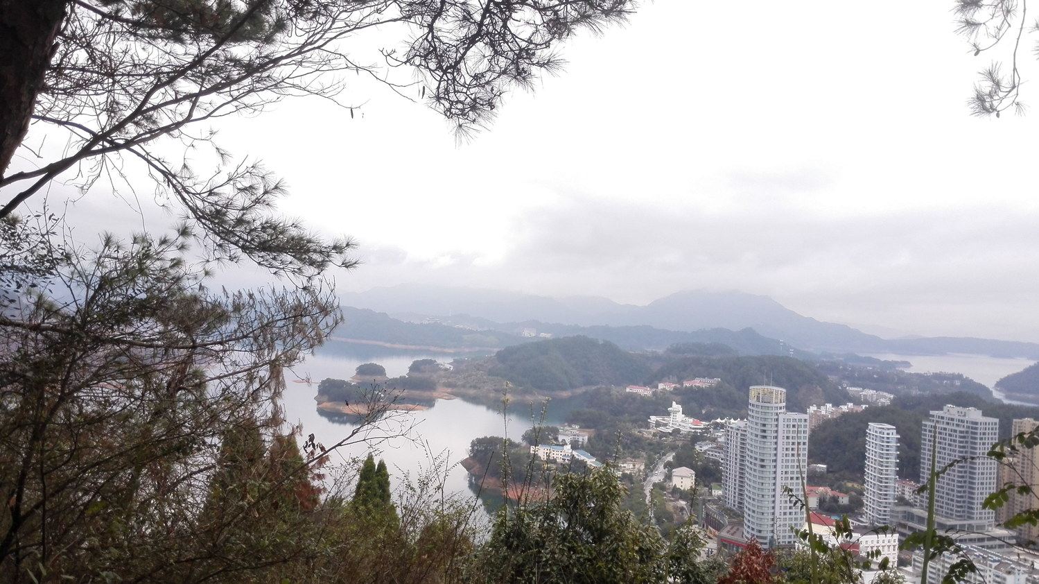 杭州南苑新村舒适大床公寓(开发路分店)