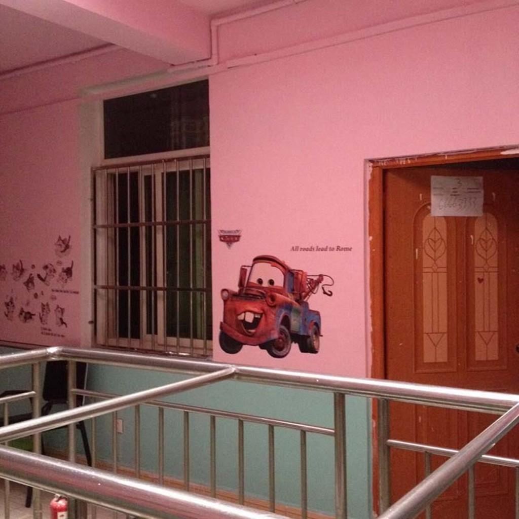 健身娱乐设施