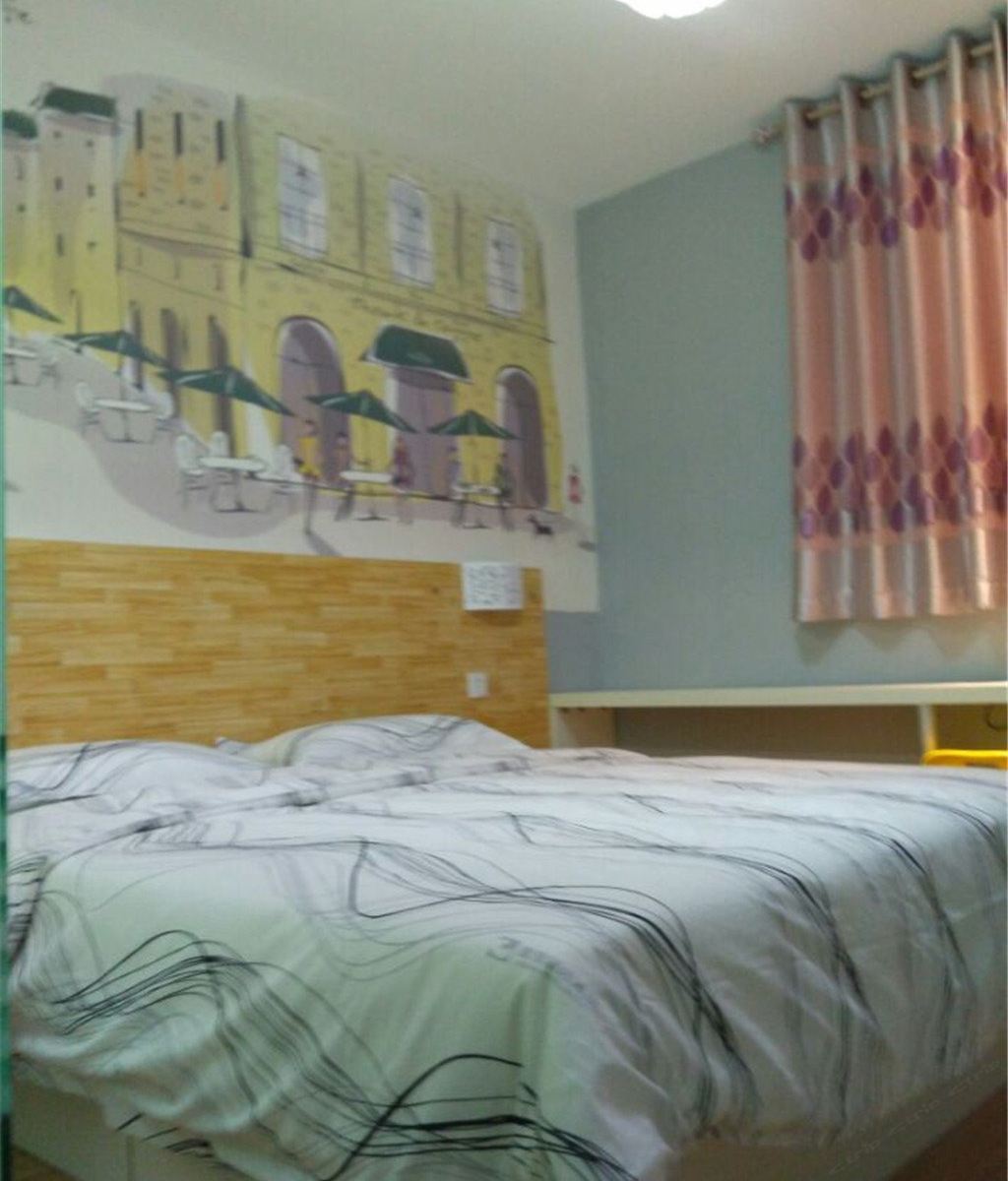 舒适大床房