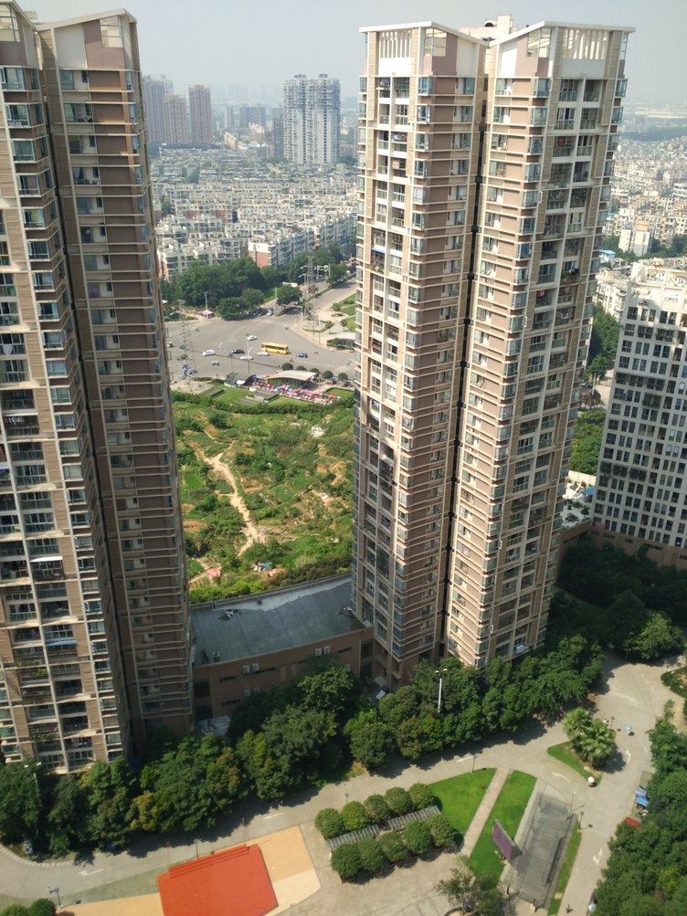 成都地铁温馨两房普通公寓