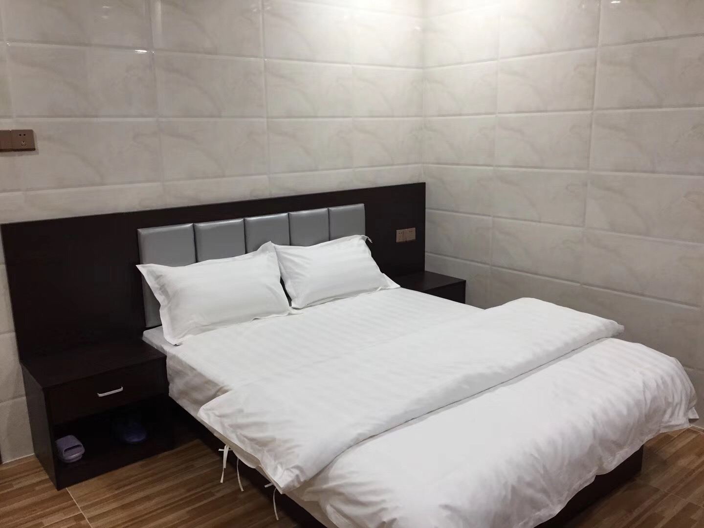 豪华大床房