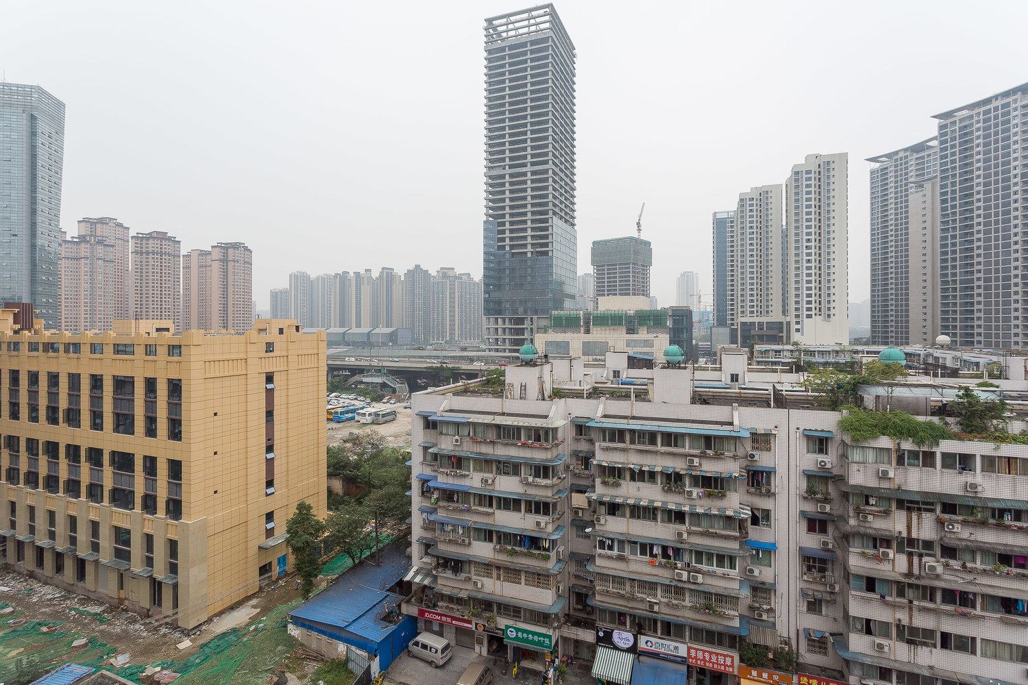 成都心旅路程普通公寓