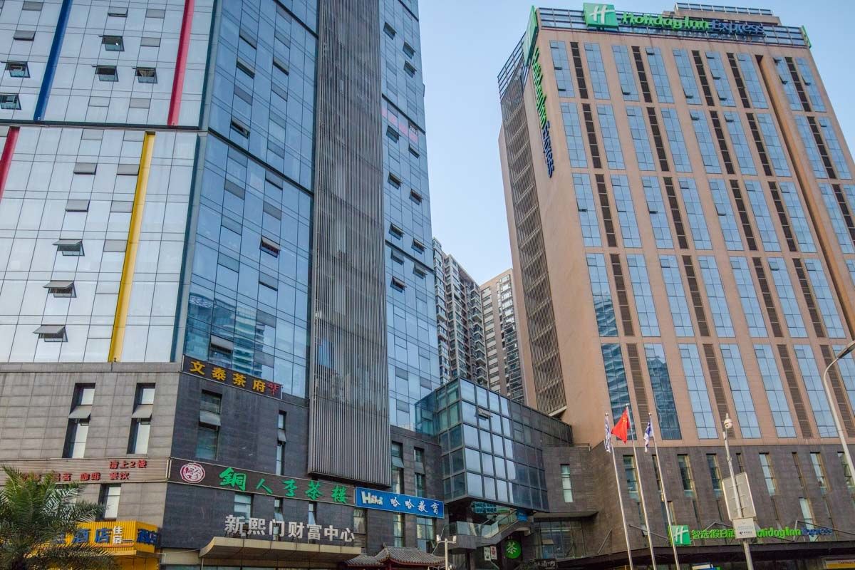 成都成都童梦蓝海春熙路IFS新南门地铁普通公寓(乡农市街店)