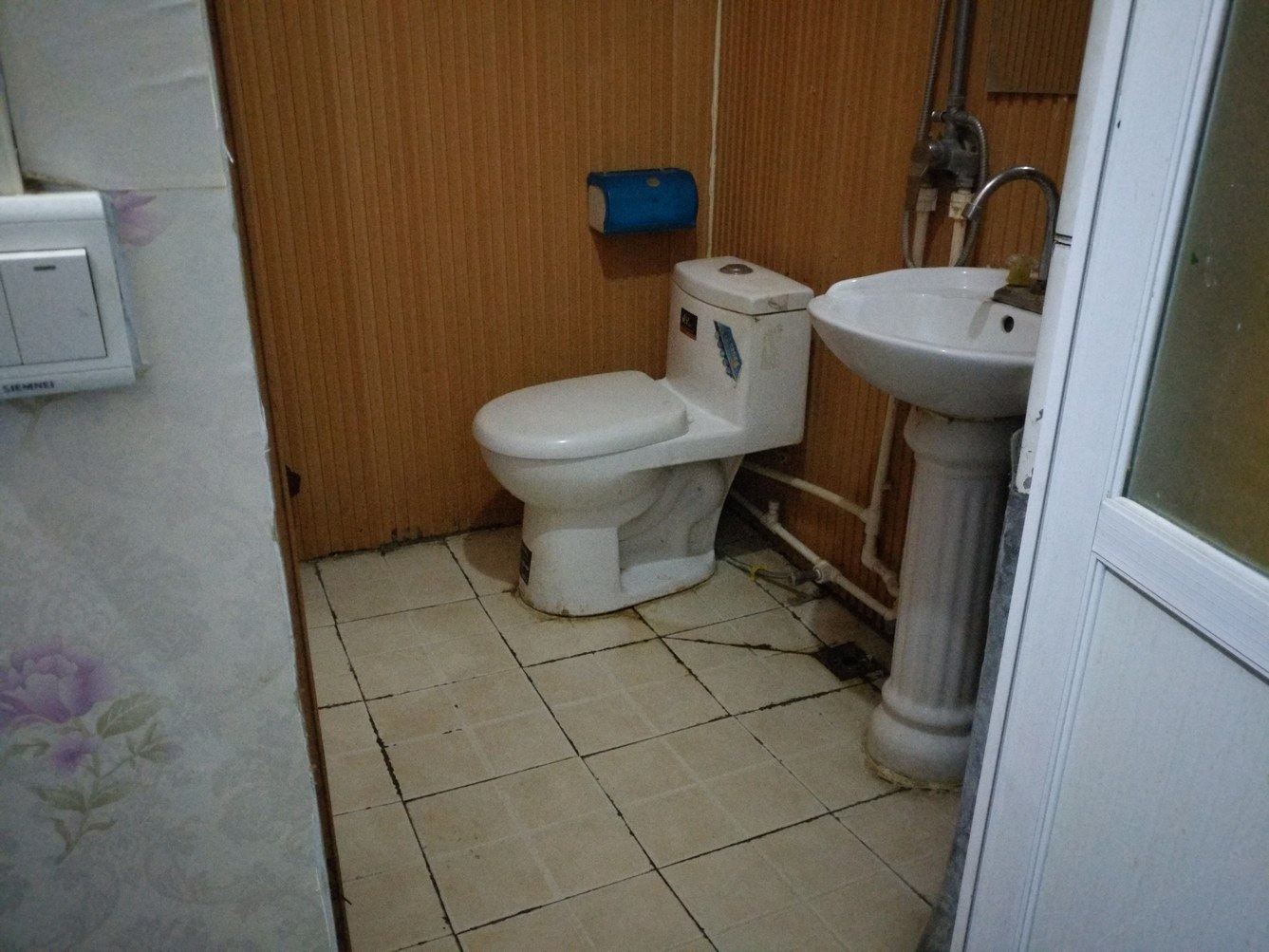 一室大床房