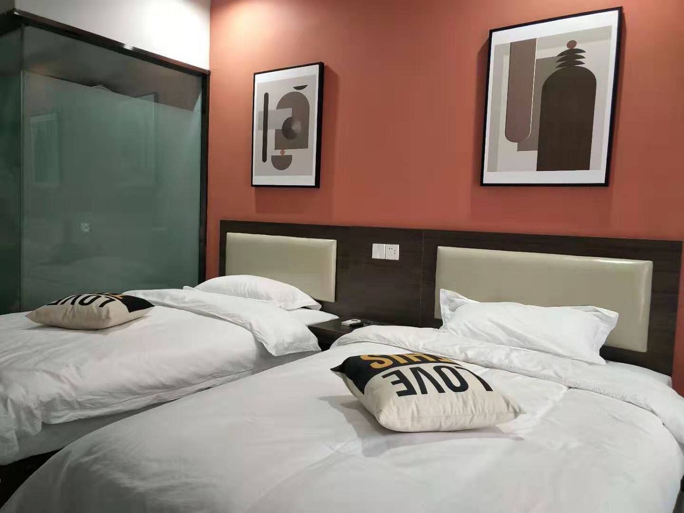温馨双人间