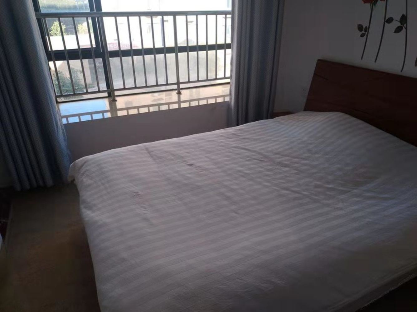 一室大床房