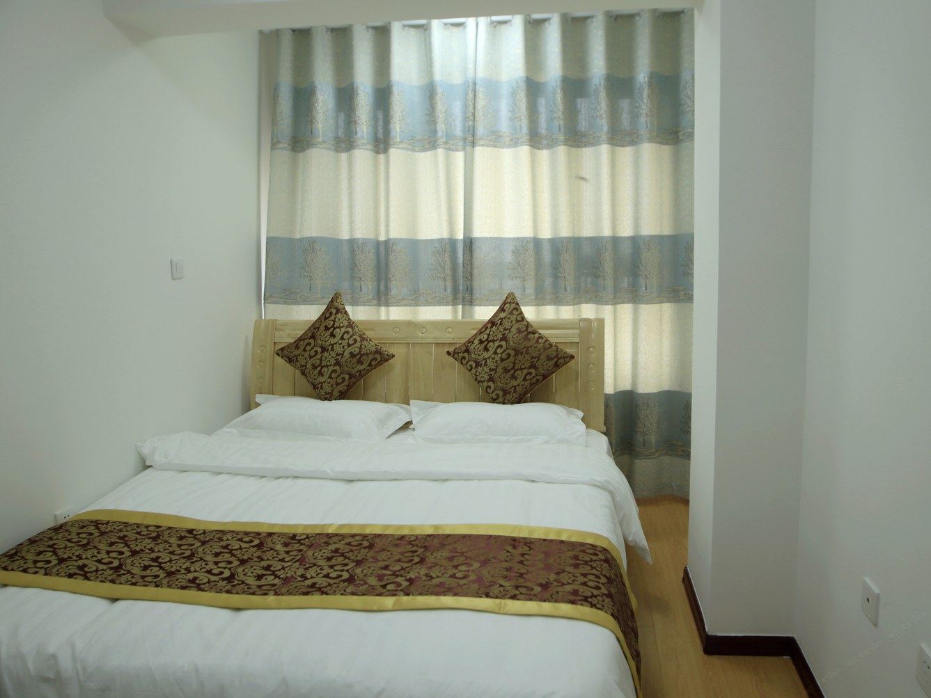 温馨二室二厅套房