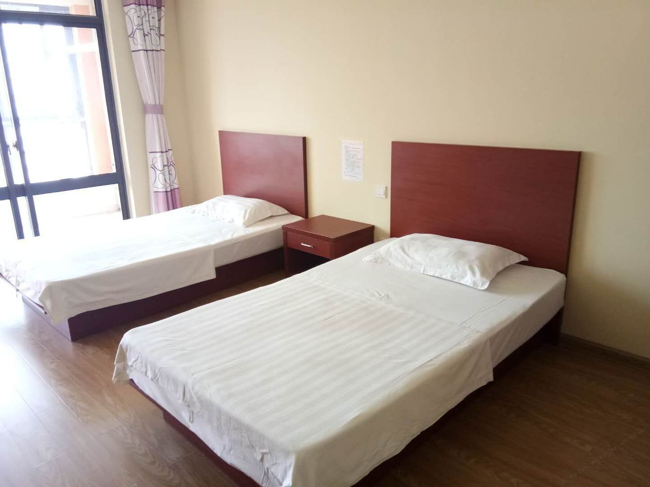 阳台一室单床房