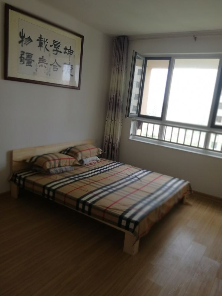 家庭三室一厅套房