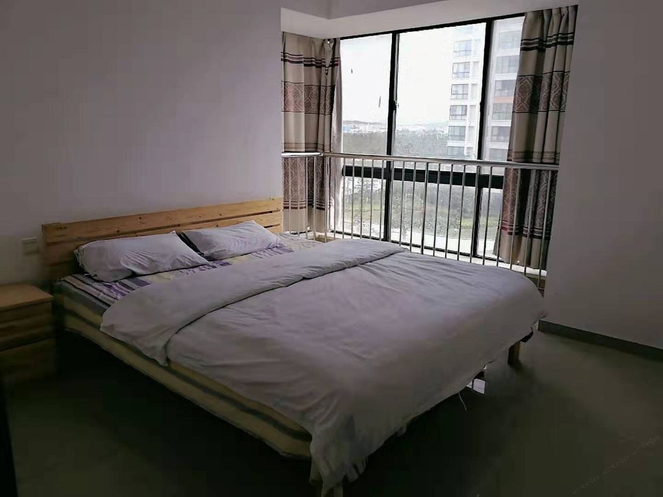 度假一室单床房