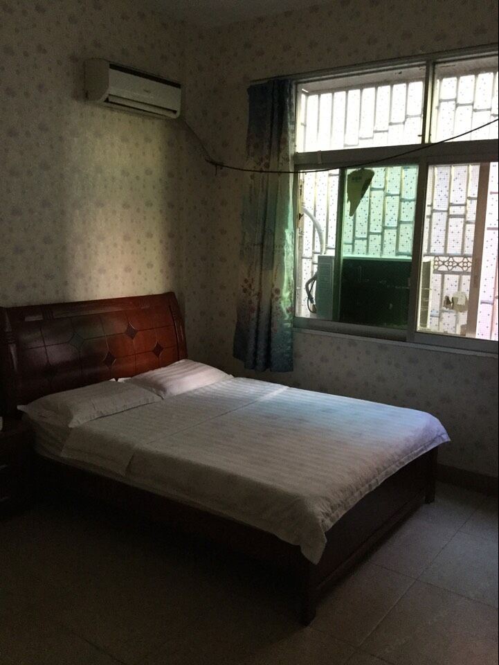 普通大床房