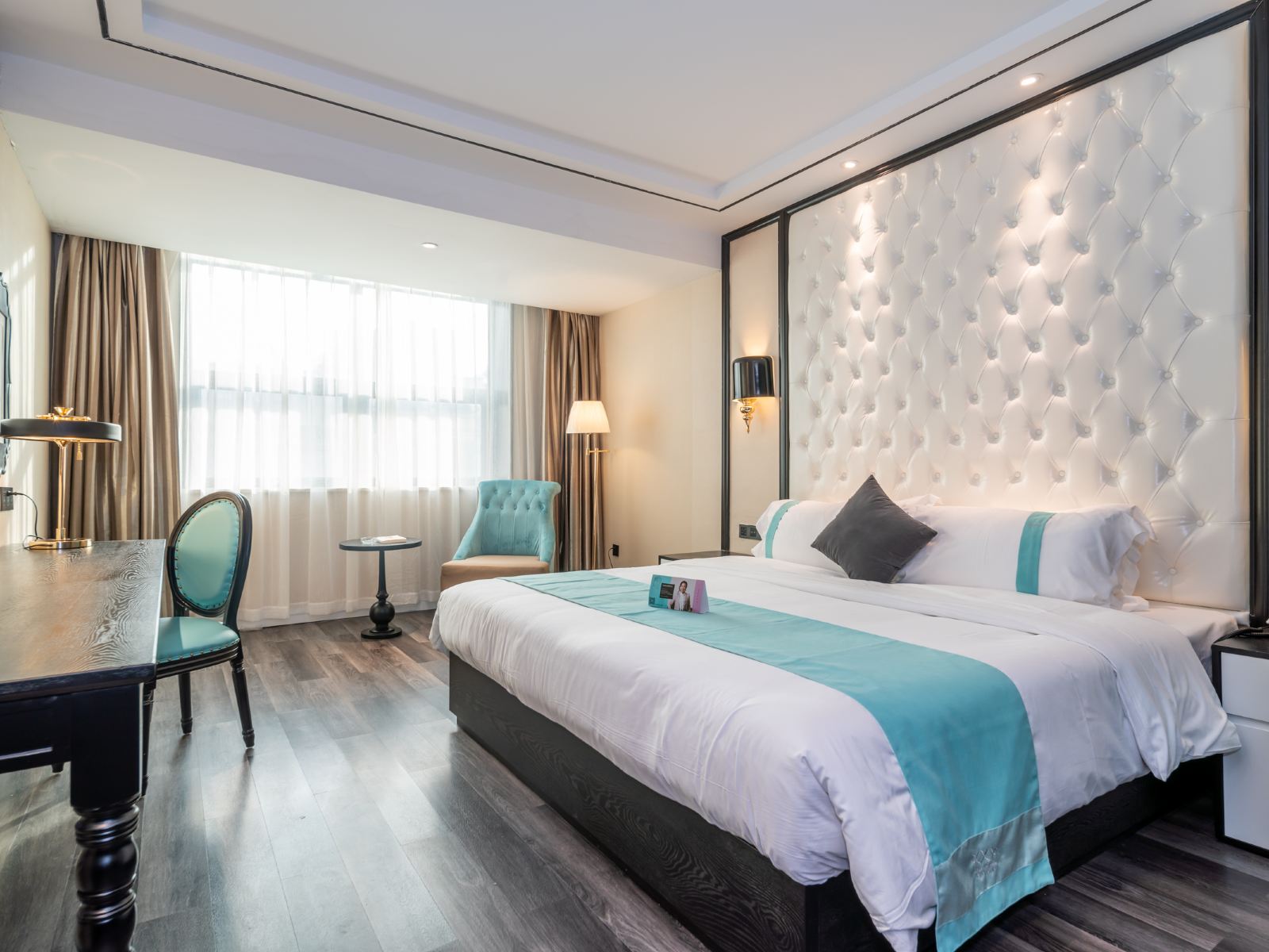 希岸豪华大床房