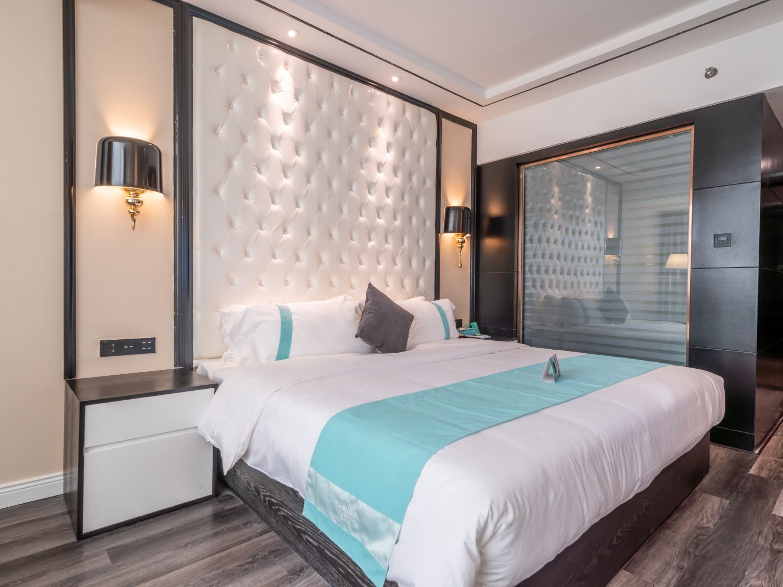 希岸豪华大床房