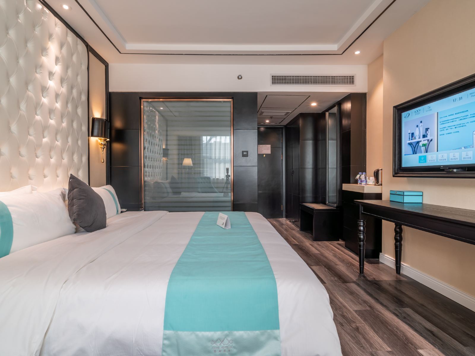 希岸豪华大床房