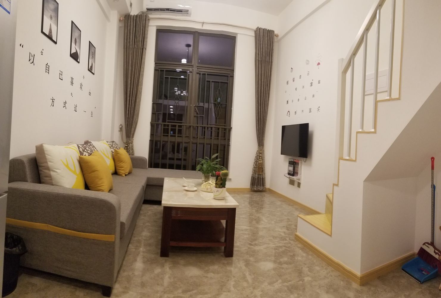 复式一室一厅套房