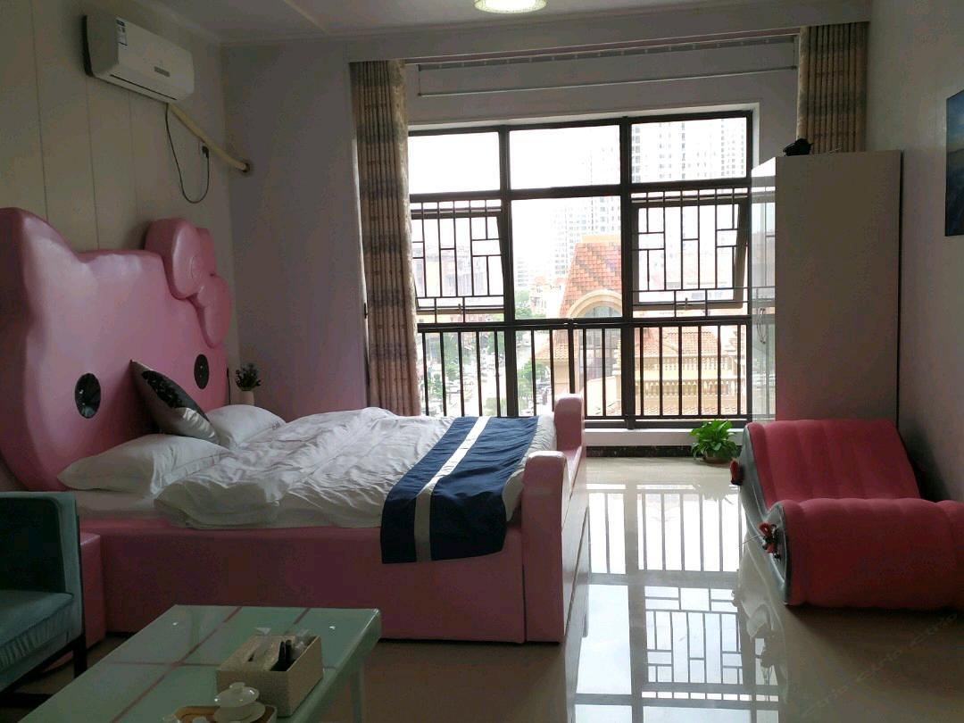 hello kitty主题房