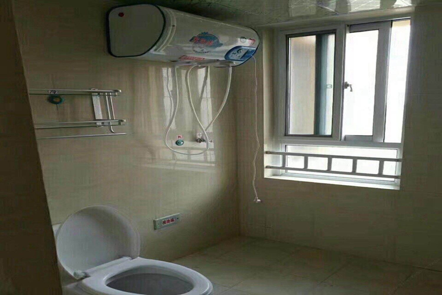 温暖二室一厅套房