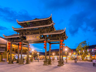 貴州黃果樹瀑布旅游跟團(tuán)需多少錢_貴州黃果樹瀑布八月份旅游_貴州黃果樹瀑布旅游團(tuán)報價自由行