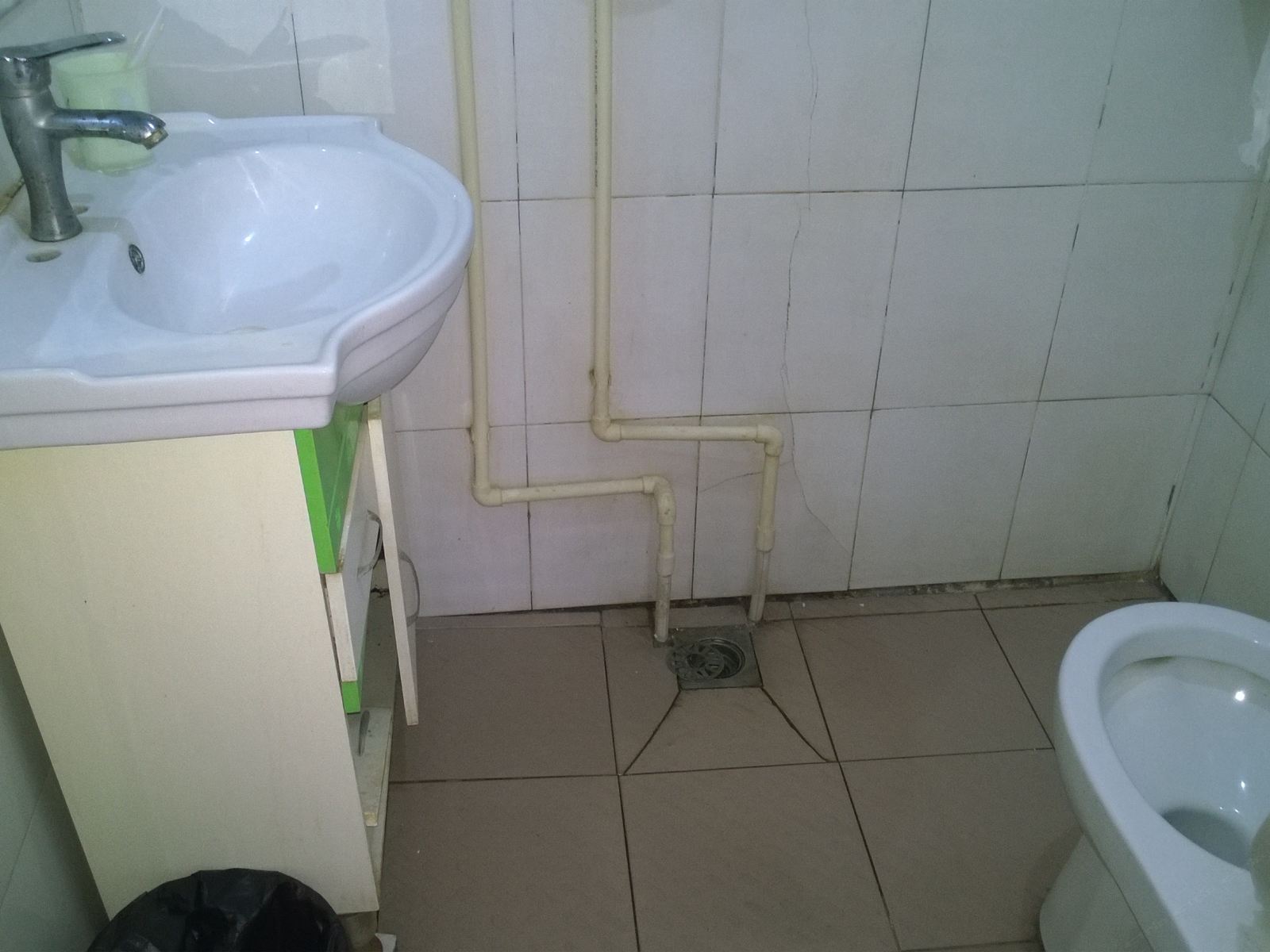 普通间