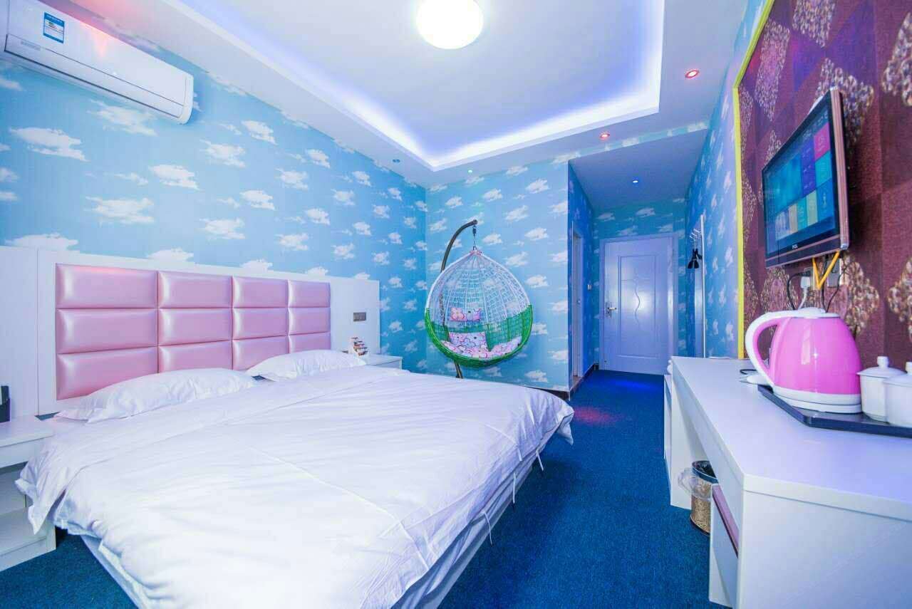 豪华大床房