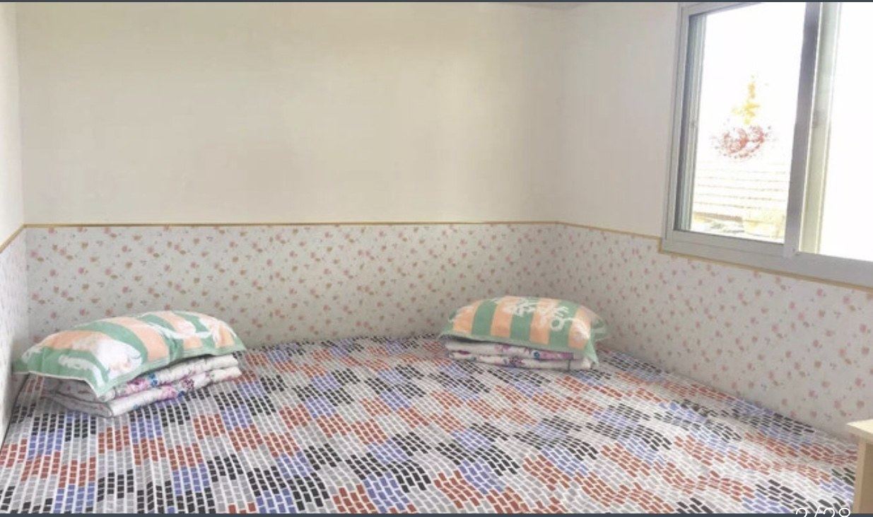 炕房