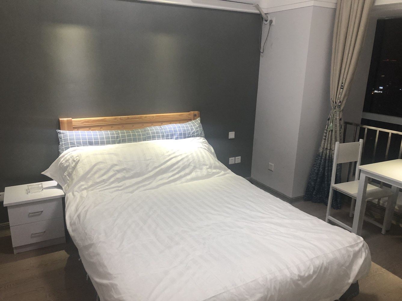 精致一室大床房