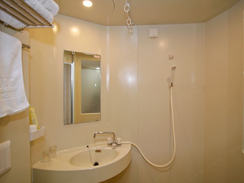 hotelPic