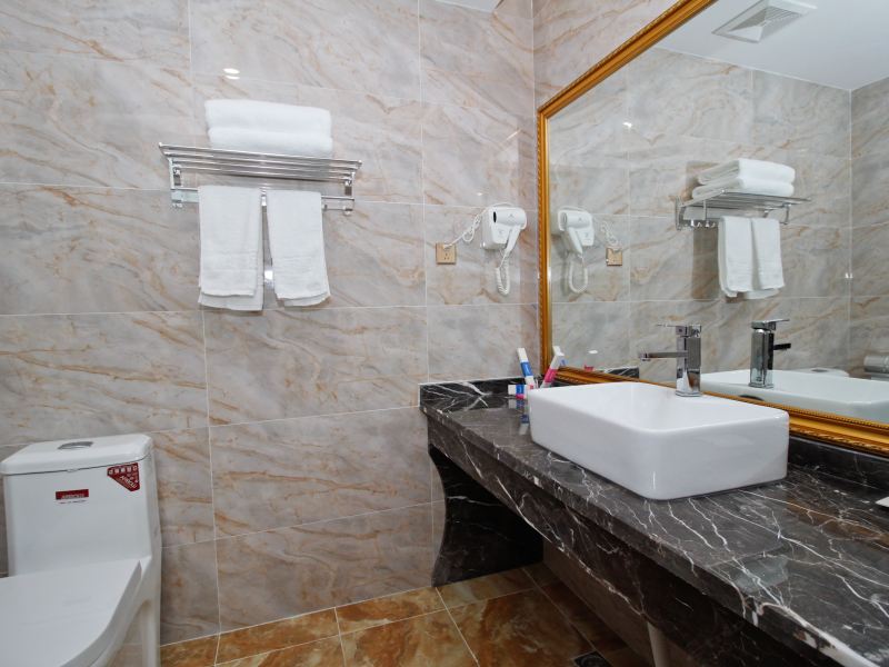 hotelPic