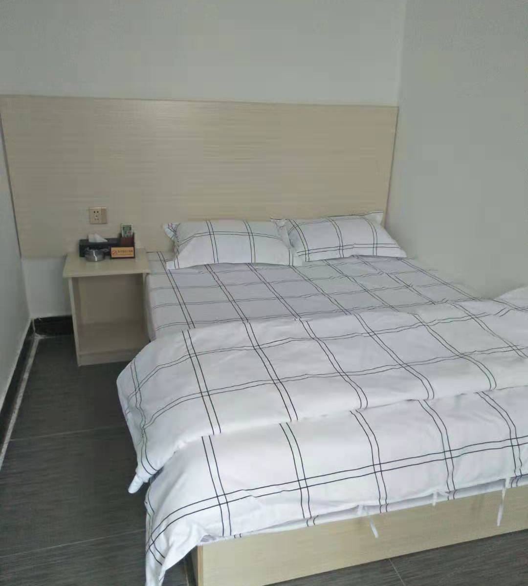 标准大床房
