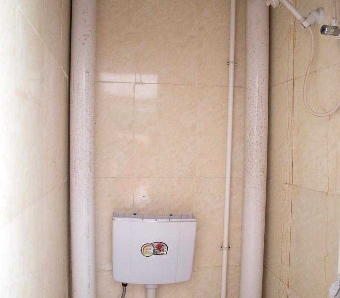 hotelPic