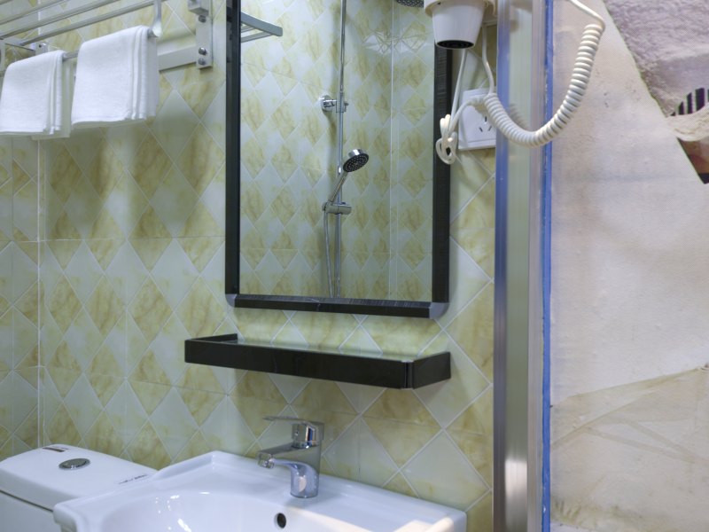 hotelPic