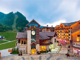 東北長(zhǎng)白山報(bào)團(tuán)旅游多少錢_東北長(zhǎng)白山跟團(tuán)游與自由行_近期東北長(zhǎng)白山游價(jià)格