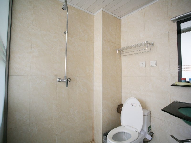hotelPic