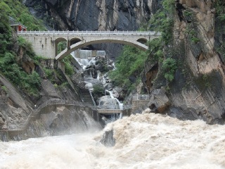 云南香格里拉旅游跟團(tuán)需多少錢_云南香格里拉游跟團(tuán)_到云南香格里拉旅游報團(tuán)價格