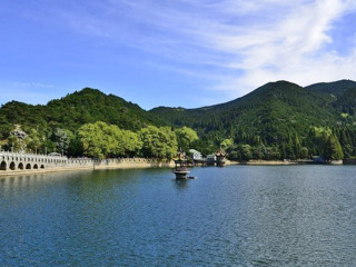 廬山旅游花費(fèi)一般多少_到廬山旅游多少錢_廬山半自助游