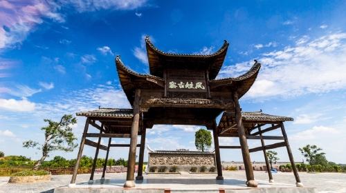 武汉凤娃古寨民俗文化一日游 每周末发班,全新上市
