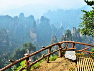 湖南張家界跟團游與自由行_湖南張家界自由行還是跟團好_湖南張家界半自助游
