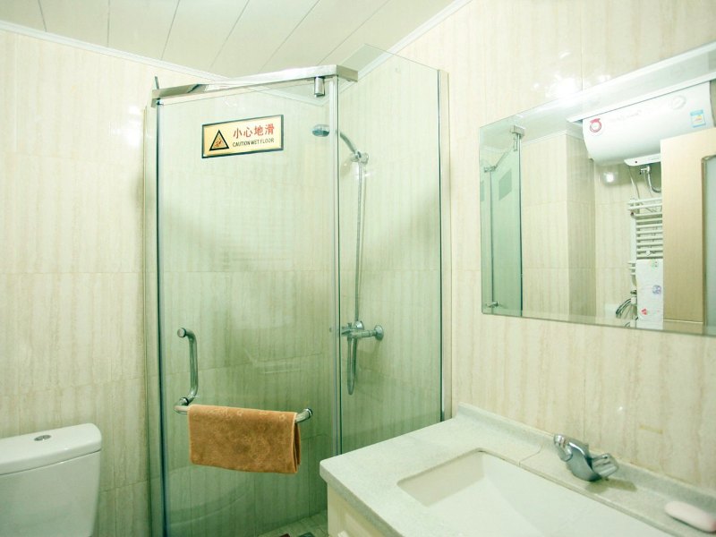 hotelPic