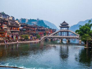 湖南張家界旅游要多少錢跟團(tuán)_湖南張家界八月份旅游_湖南張家界半自由行