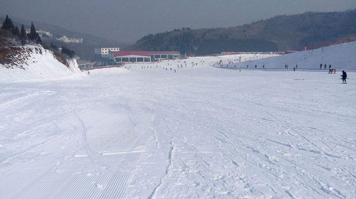 接 待 社:  行程概要:  d1兰州 >乌鞘岭国际滑雪场 >兰州