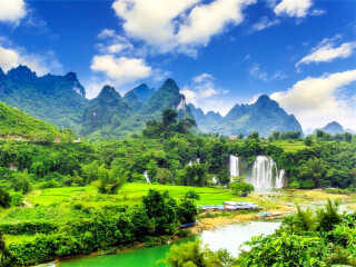 越南下龍灣八月份旅游_越南下龍灣旅游一次多少錢_組團去越南下龍灣