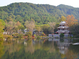 桂林陽(yáng)朔跟團(tuán)游與自由行_桂林陽(yáng)朔旅游多少錢(qián)_桂林陽(yáng)朔旅行團(tuán)旅游報(bào)價(jià)